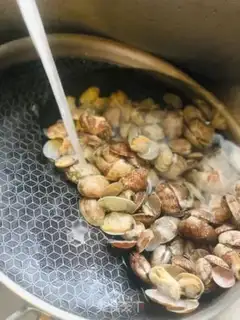 Make Soy sauce and bouquets step 1