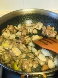 Make Soy sauce and bouquets step 5