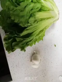 Make Garlic lettuce step 0