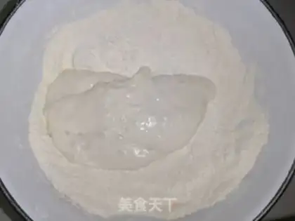 Make Red raisin roll step 2