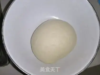 Make Red raisin roll step 3