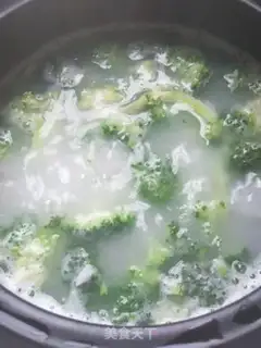Make Porridge of apples and blue flowers step 7