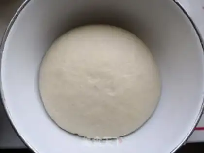 Make Red raisin roll step 5