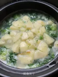 Make Porridge of apples and blue flowers step 8
