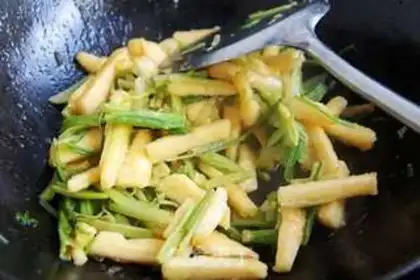 Make Pumpkin celery step 4
