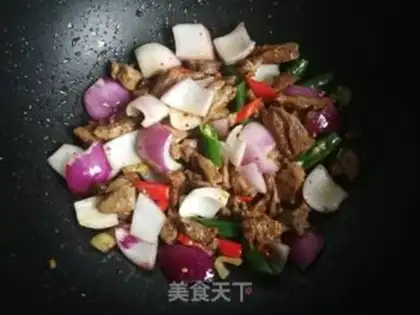 Make Onion fried lamb step 9