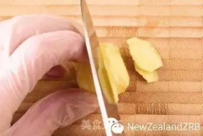 Make New Zealand gel soup for horseshoe ribs step 4