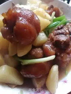 Make Pig hoof potatoes step 0