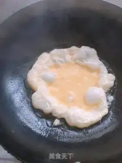 Make Spinach fried eggs step 1
