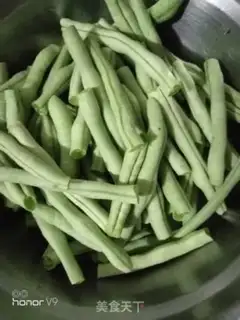Make Five flowers and four beans step 1