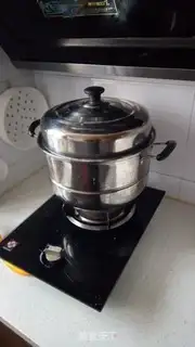 Make A cabbage pie step 7