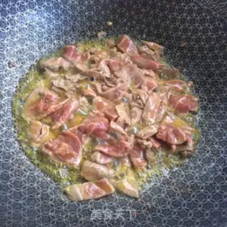 Make Beef fried river powder step 3