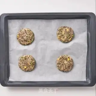 Make A quinoa vegetable burger step 4