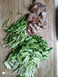 Make Sausage and garlic step 1