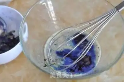 Make Blue Madeleine step 2