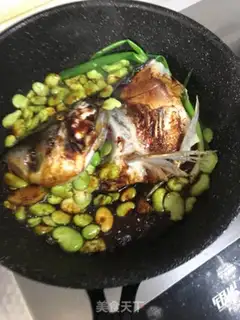Make Squirt bean petals burning fish heads step 5