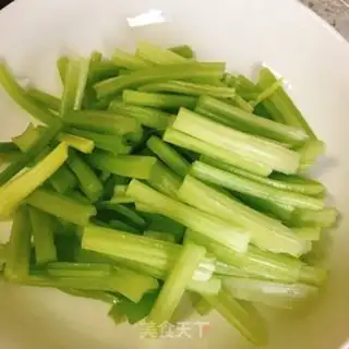Make Celery Mountain step 0