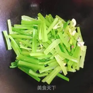 Make Celery Mountain step 5