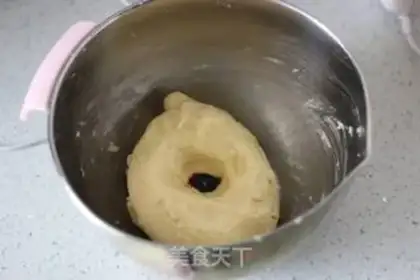Make Kitty Cookies step 8