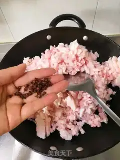Make Get the pig oil step 2