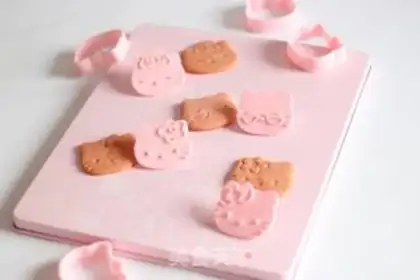 Make Kitty Cookies step 15