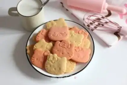 Make Kitty Cookies step 16