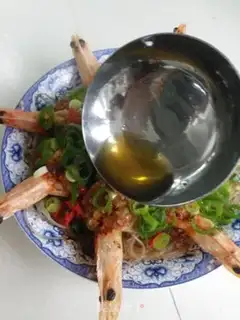 Make Garlic fans steam out the back shrimp step 9