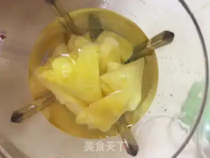 Make Fresh pineapple juice step 3
