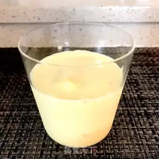 Make Mango milkshake step 2