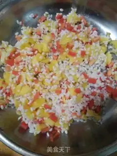 Make Pineapple rice step 4