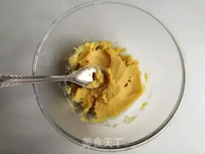 Make Banana macaroni step 1