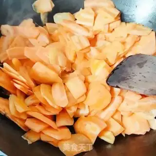 Make Fried carrots step 4