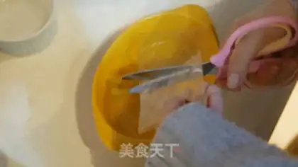 Make Cat claw marshmallows step 0