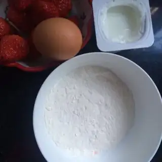 Make Strawberry yogurt muffin step 0