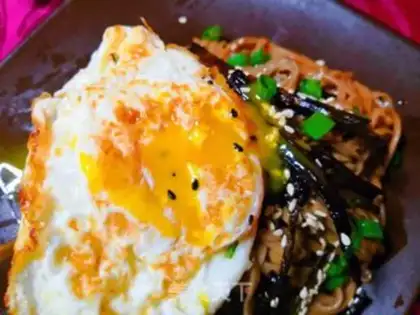 Make Onion noodles step 12