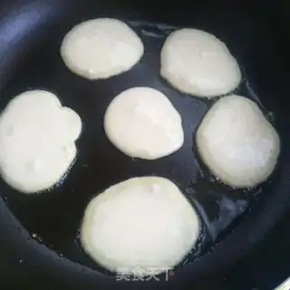 Make Strawberry yogurt muffin step 4