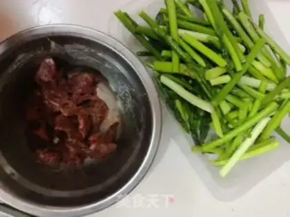 Make Beef and garlic step 0