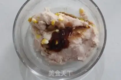 Make A fruit and chicken pie step 1