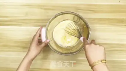 Make Salted egg egg boy step 1