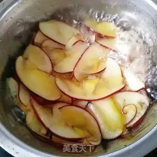 Make Rose apple pie step 4
