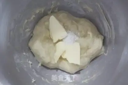 Make Chinese marble potato toast step 3