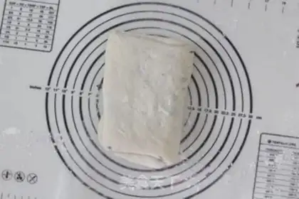 Make Chinese marble potato toast step 10