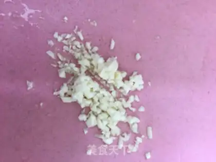 Make Garlic cabbage step 1