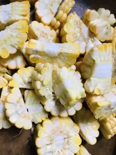 Make Corn pigbone soup step 2