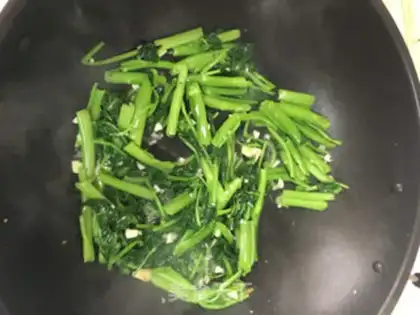 Make Garlic cabbage step 4