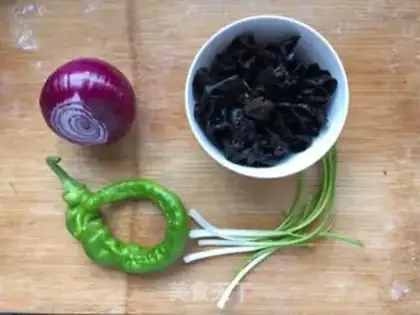 Make The onion platters step 0