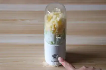 Make Apple cucumber yogurt step 5