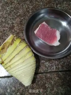 Make Spring fried meat step 0