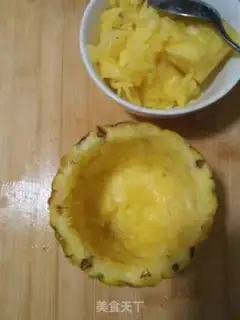 Make Pineapple fruit rice step 2