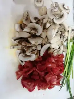 Make Mushroom mackerel soup step 0